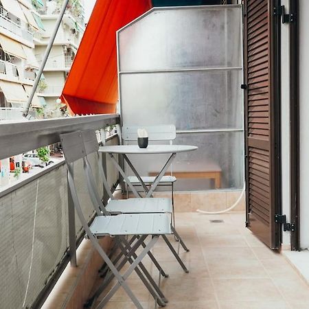 Charming Apartment In Keramikos Афіни Екстер'єр фото